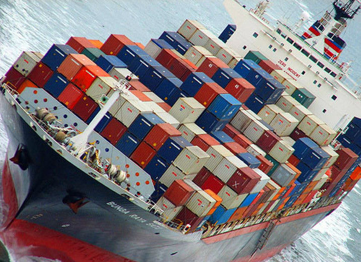 Международная морская транспортировка грузов