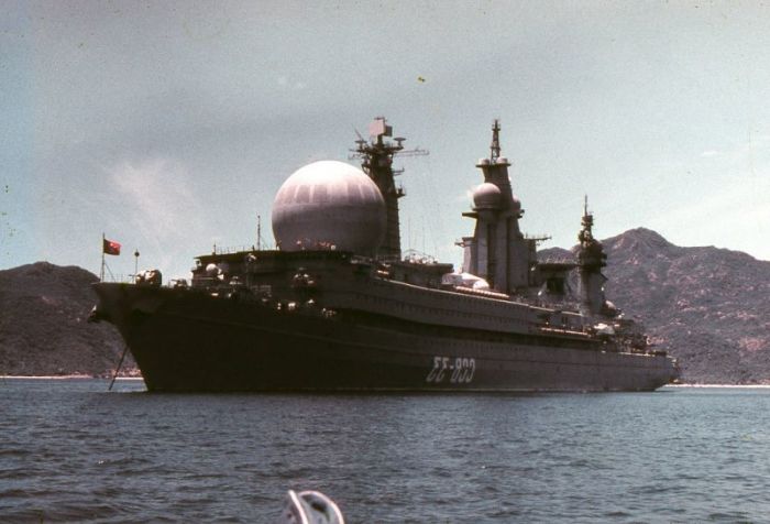 Что внутри таинственного огромного шара на палубе советского корабля (4 фото)
