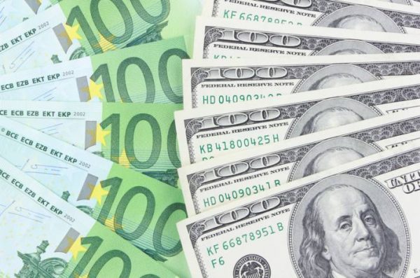 Выгодный курс обмена евро на доллары в Днепре