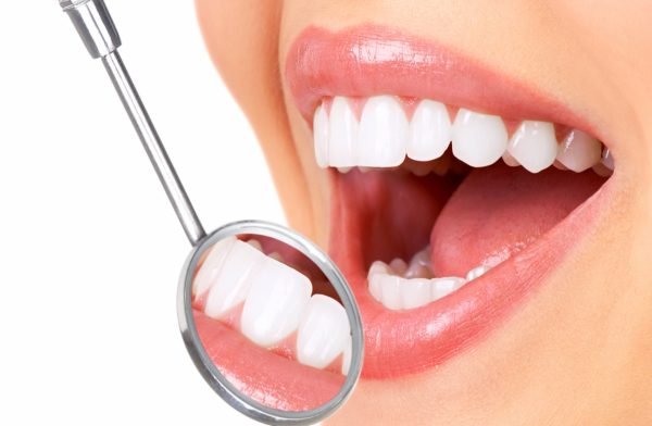 Процедура протезирования зубов в клинике