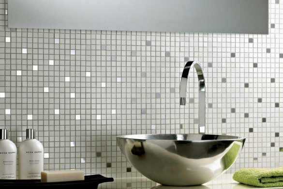 Тенденции дизайна ванной комнаты: Мозаика как ключевой элемент стильного интерьера