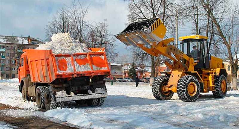Услуги уборки и вывоза снега в Москве от компании «ДЭКАР Строй»