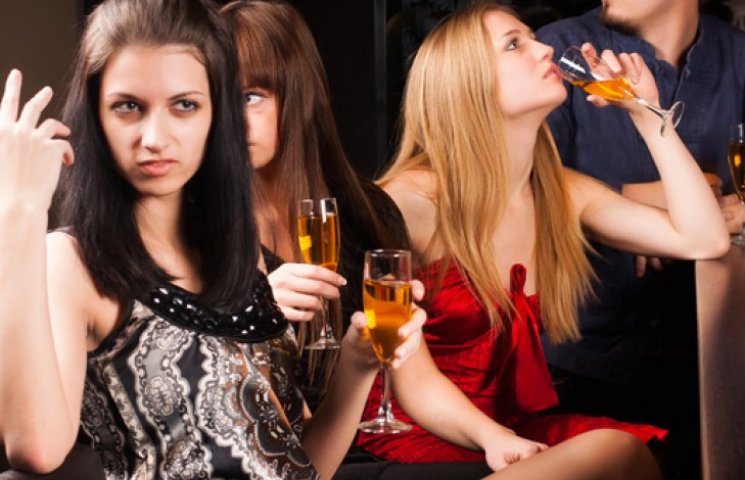 Найпоширеніші моделі вживання алкоголю серед жінок