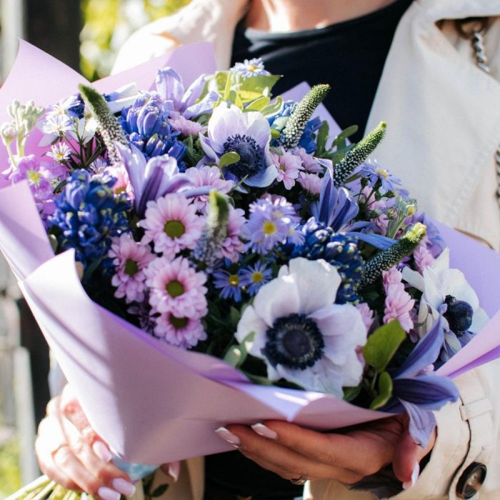 Букет свежих цветов: идеальный подарок для любой женщины
