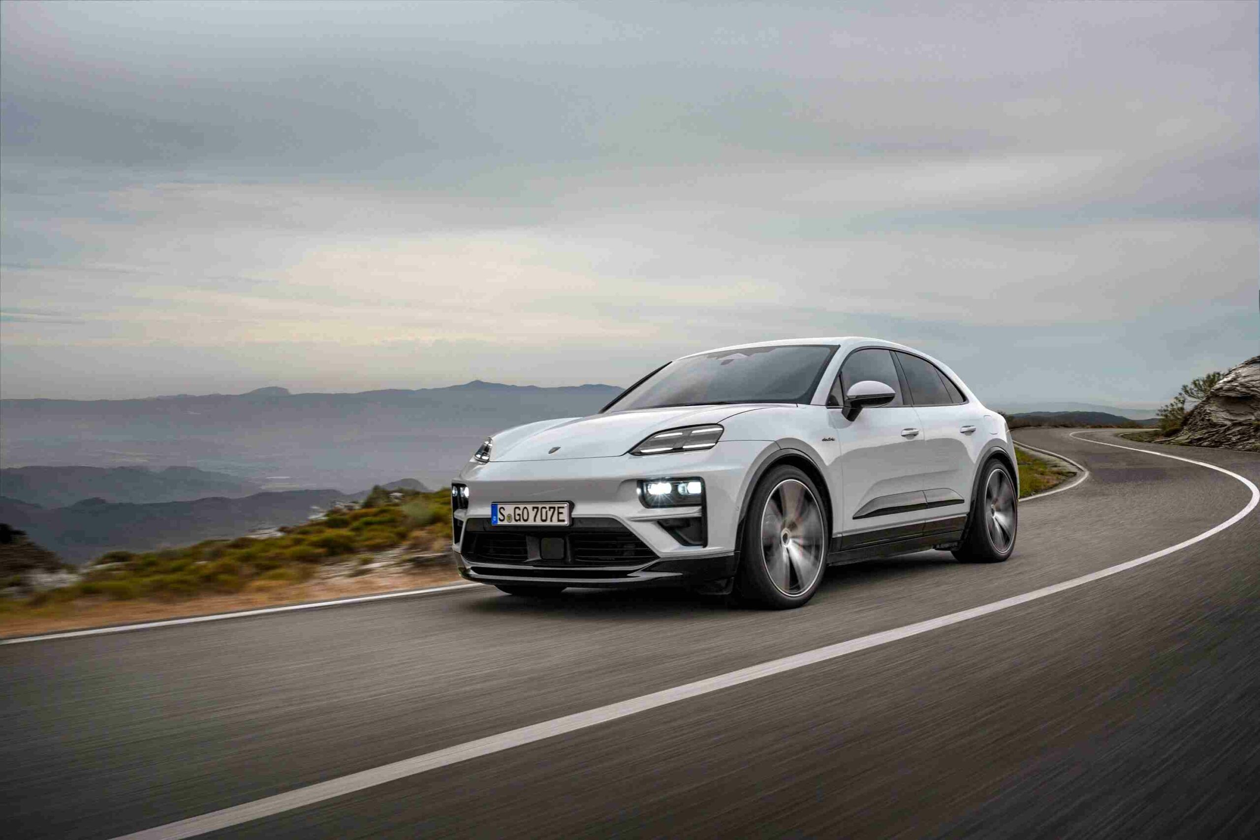 Porsche Macan 4: Новый Электрический Внедорожник